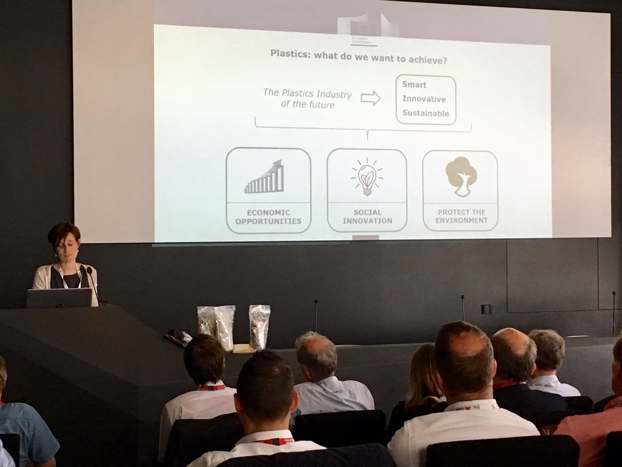 Geslaagd Belgisch-Nederlands event rond kunststofrecyclage op toplocatie in Antwerpen
