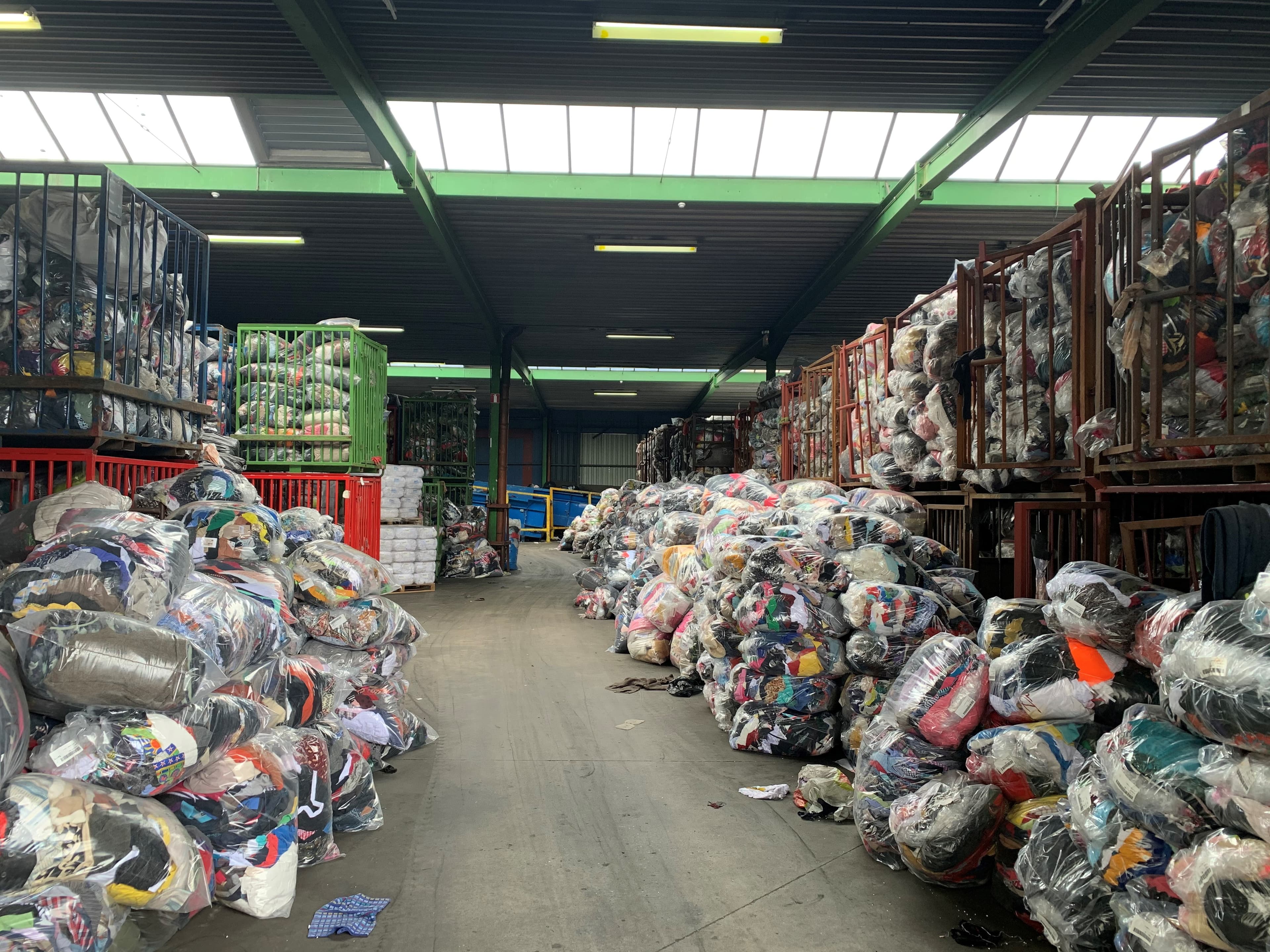 Le recyclage durable des textiles exige plus que l’innovation technologique
