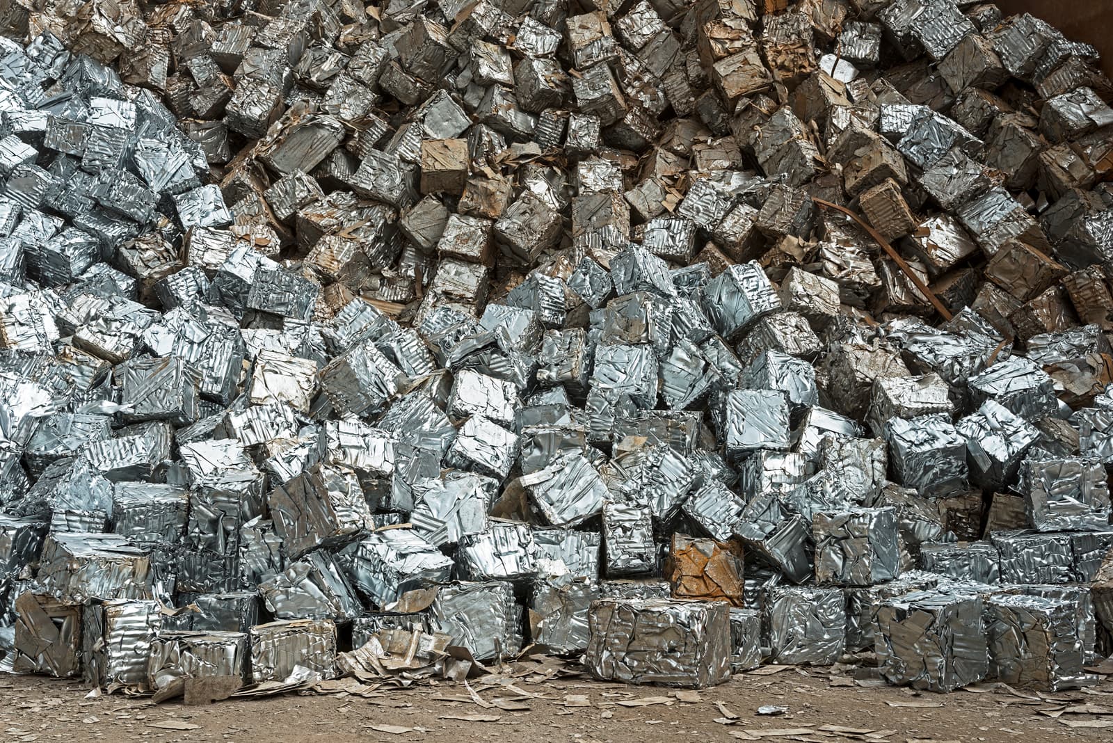 Vlaamse regering publiceert actieplan PCB's en dioxines 2023