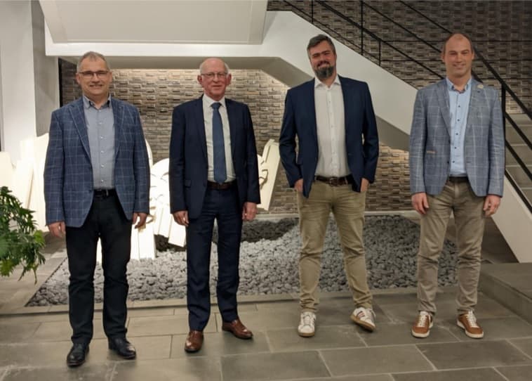Rachat par la direction et changement de conseil d'administration dans le groupe MOL